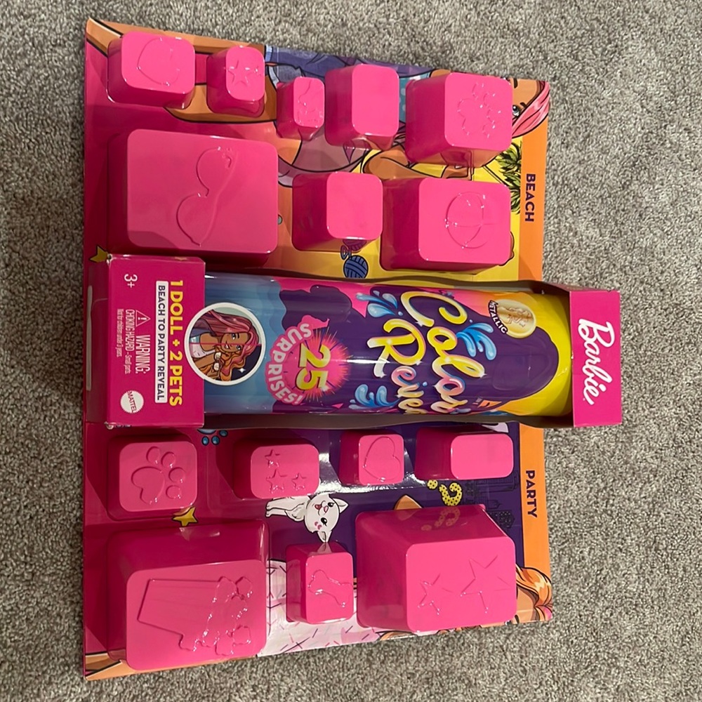 Barbie color reveal pack